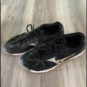 Mizuno Volleyball sneakers
